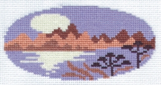735